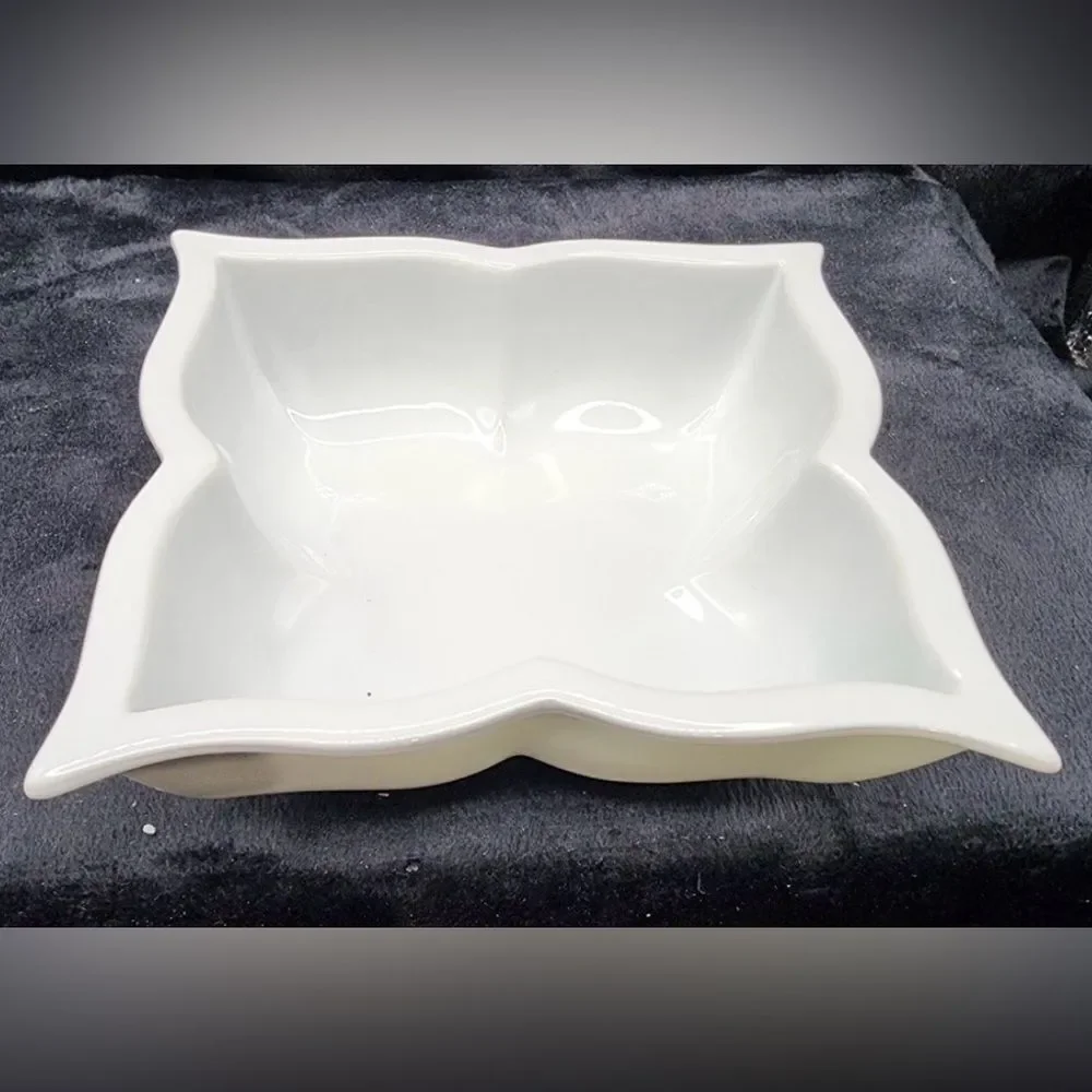 Pier 1 Butterfly 6.5 Square White Porcelain Square Bowls 2 Soup Cereal Salad
